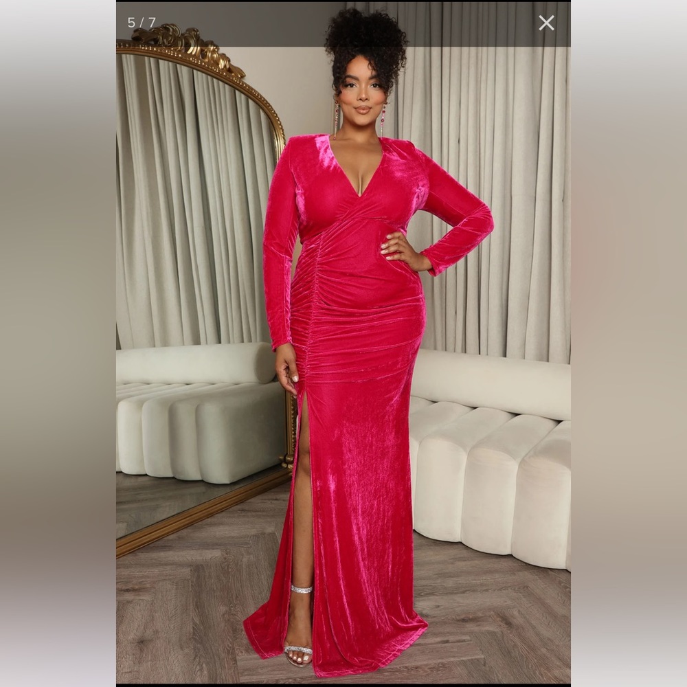 Best of Me Velvet Maxi Dress - Magenta